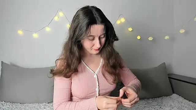 Snapshot of _Anna_Montana chatting on 18, 12, 2025 Anna Montana online show from 18, 12, 2025