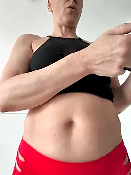 Snapshot of DarleenHot chatting on 18, 9, 2025 DarleenHot online show from 18, 9, 2025