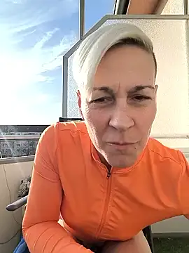 Snapshot of DarleenHot chatting on 26, 2, 2026 DarleenHot online show from 26, 2, 2026