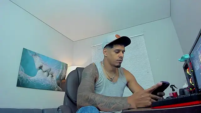 Snapshot of vincen_jose chatting on 23, 10, 2025 vincen jose online show from 23, 10, 2025