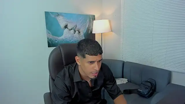 Snapshot of vincen_jose chatting on 26, 11, 2025 vincen jose online show from 26, 11, 2025