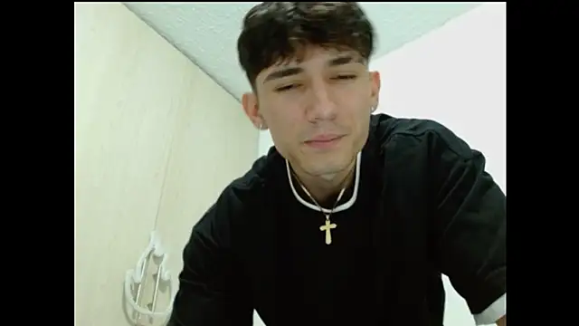 Snapshot of ChicoMaloFfF chatting on 22, 9, 2025 ChicoMaloFfF online show from 22, 9, 2025