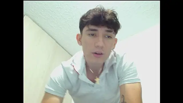 Snapshot of ChicoMaloFfF chatting on 25, 9, 2025 ChicoMaloFfF online show from 25, 9, 2025