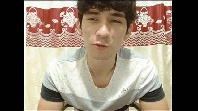 Snapshot of ChicoMaloFfF chatting on 22, 11, 2025 ChicoMaloFfF online show from 22, 11, 2025