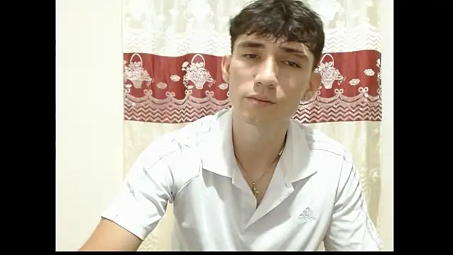 Snapshot of ChicoMaloFfF chatting on 29, 11, 2025 ChicoMaloFfF online show from 29, 11, 2025