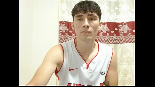 Snapshot of ChicoMaloFfF chatting on 5, 12, 2025 ChicoMaloFfF online show from 5, 12, 2025