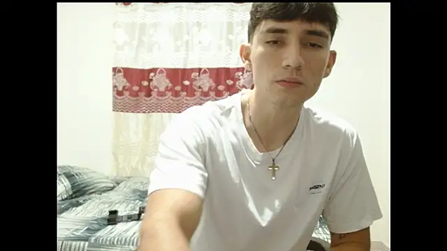 Snapshot of ChicoMaloFfF chatting on 2, 2, 2026 ChicoMaloFfF online show from 2, 2, 2026