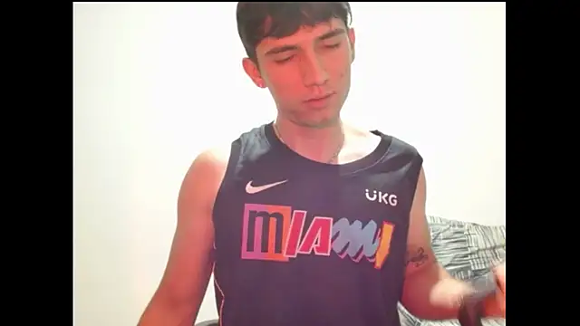 Snapshot of ChicoMaloFfF chatting on 21, 2, 2026 ChicoMaloFfF online show from 21, 2, 2026