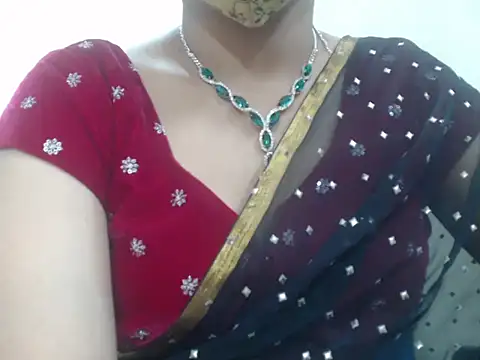 Lovely Siri 23 online show from 4, 11, 2025