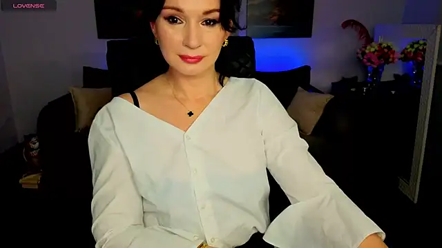 Sofia Ford online show from 9, 5, 2026