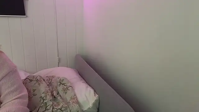 Snapshot of lilleambi chatting on 3, 1, 2025 lilleambi online show from 3, 1, 2025