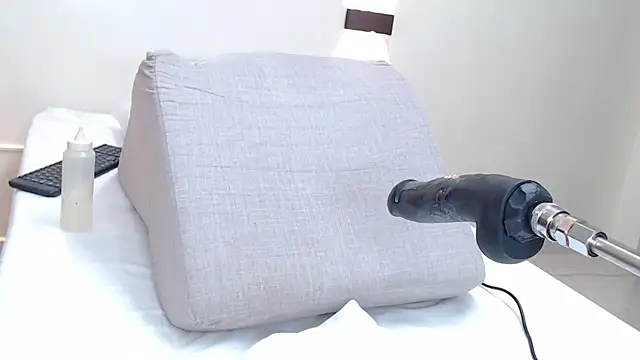  julyy  online show from 14, 3, 2025