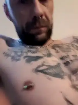 PIercingBoy38 online show from 2, 1, 2025