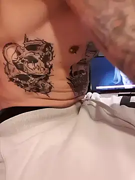 PIercingBoy38 online show from 2, 2, 2025