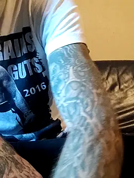 PIercingBoy38 online show from 22, 10, 2025