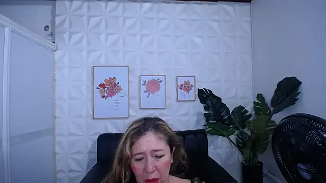 Valentinaa mature online show from 23, 2, 2026