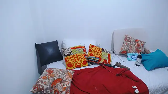 Valentinaa mature online show from 2, 7, 2026