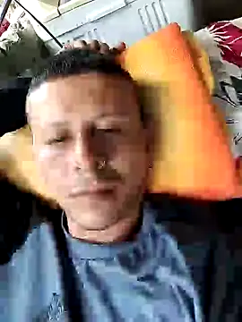 Snapshot of Somospareja1987 chatting on 23, 10, 2025 Somospareja1987 online show from 23, 10, 2025