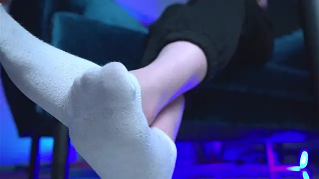 ReiYosimoto online show from 6, 1, 2025