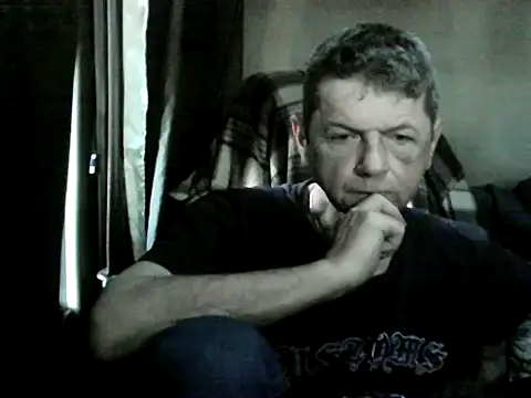 Snapshot of czarek888 chatting on 21, 3, 2026 czarek888 online show from 21, 3, 2026