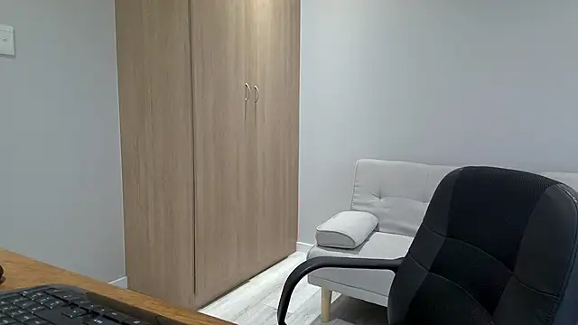 BrettJ81 online show from 23, 11, 2025