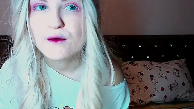 Sara4uu online show from 11, 9, 2025