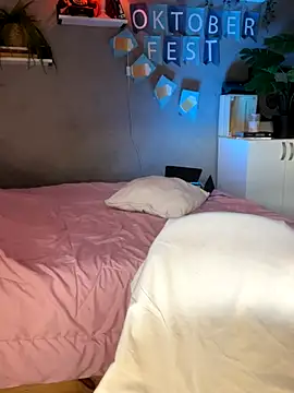 DaniDusan  online show from 22, 9, 2025