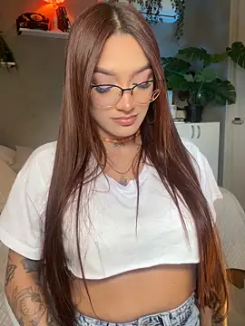 DaniDusan  online show from 3, 10, 2025