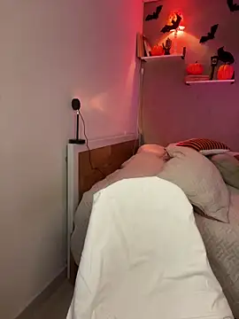 DaniDusan  online show from 17, 10, 2025