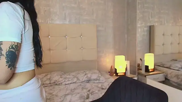 Baby Venuss online show from 11, 1, 2025