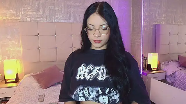 Baby Venuss online show from 24, 2, 2025